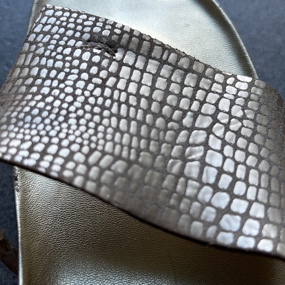 Donald Pliner Women's Platform Slide Sandals size 8.5 - Picture 5 of 8